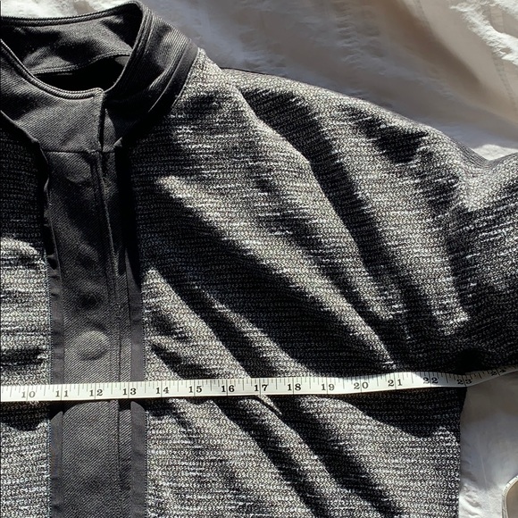Lululemon dark grey mandarin collar raglan jacket - Picture 12 of 16